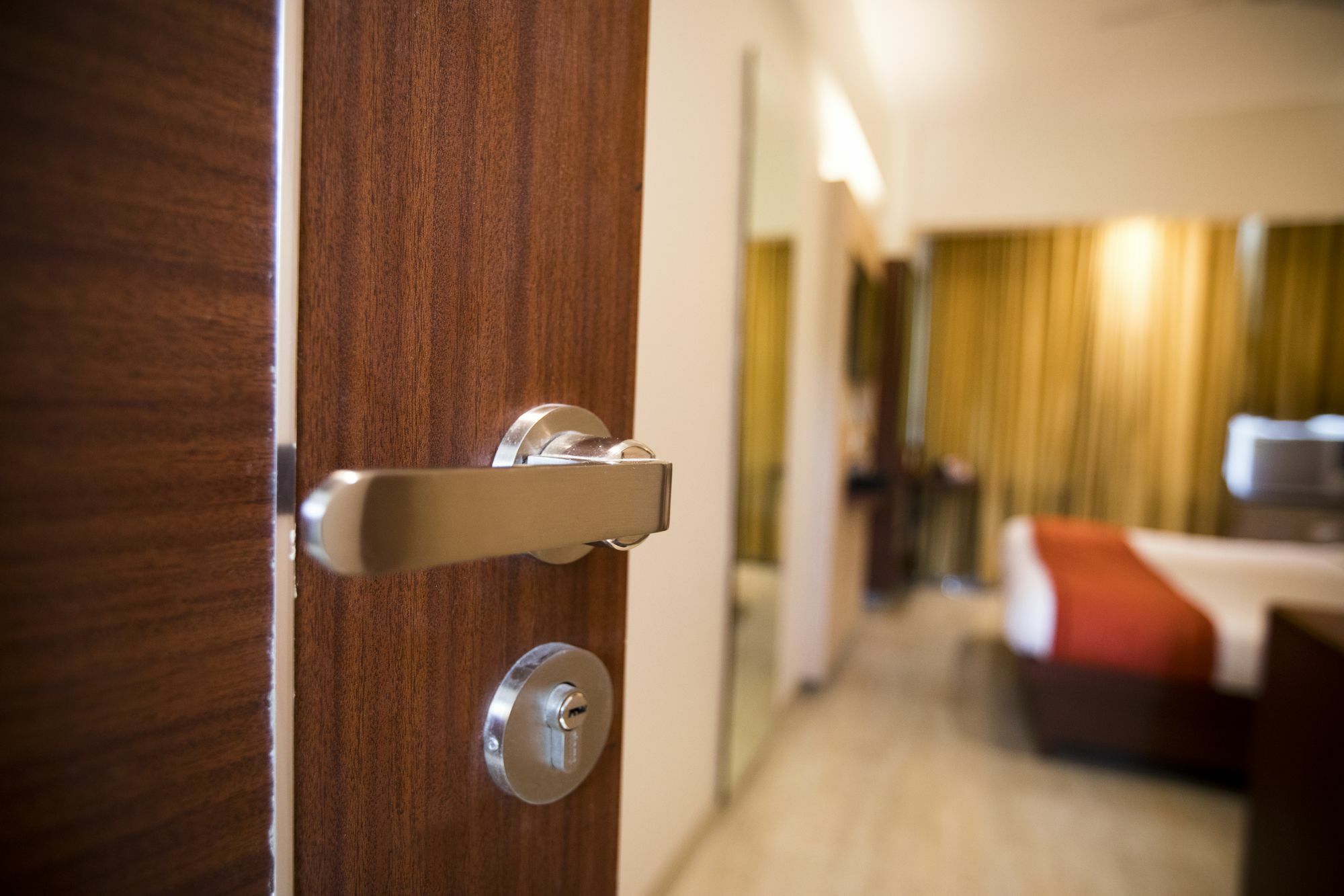 Hotel Spring Inn ムンバイ エクステリア 写真